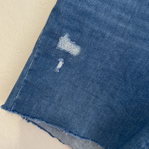 LEVI 710 super skinny jean shorts - Picture 3 of 9